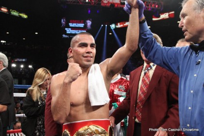Danny Garcia Outpoints Lucas Matthysse