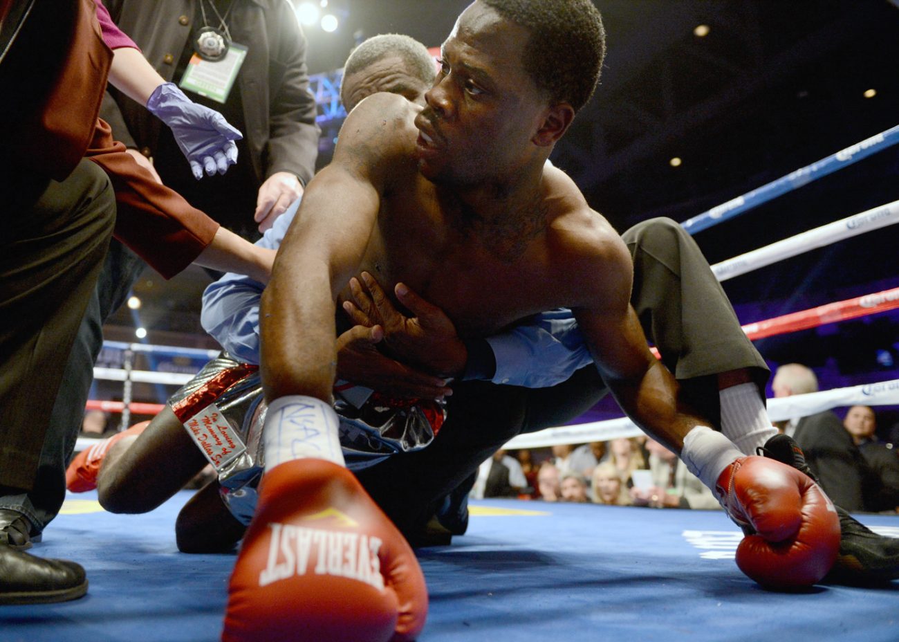 Boxing photo: Lucas Matthysse image Matthysse destroys Dallas Jr.; Soto-Karass defeats Aydin