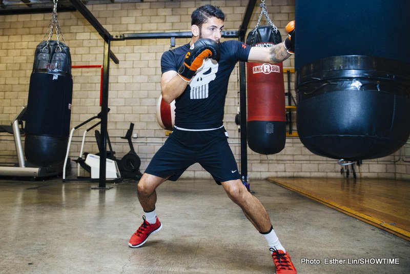 Anthony Crolla vs Jorge Linares at the Manchester Arena on September 24