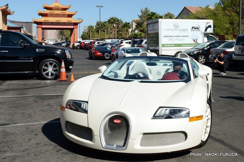 Not All Floyd Mayweather's Cars Are Black: White Bugatti For His