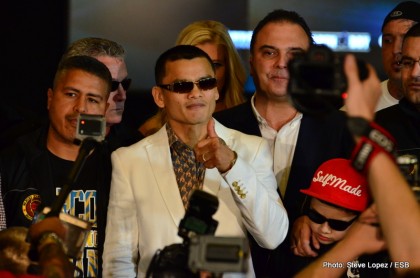 "The Moment" Fight Week Day 1: Fighter Grand Arrivals - Photos