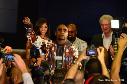 "The Moment" Fight Week Day 1: Fighter Grand Arrivals - Photos