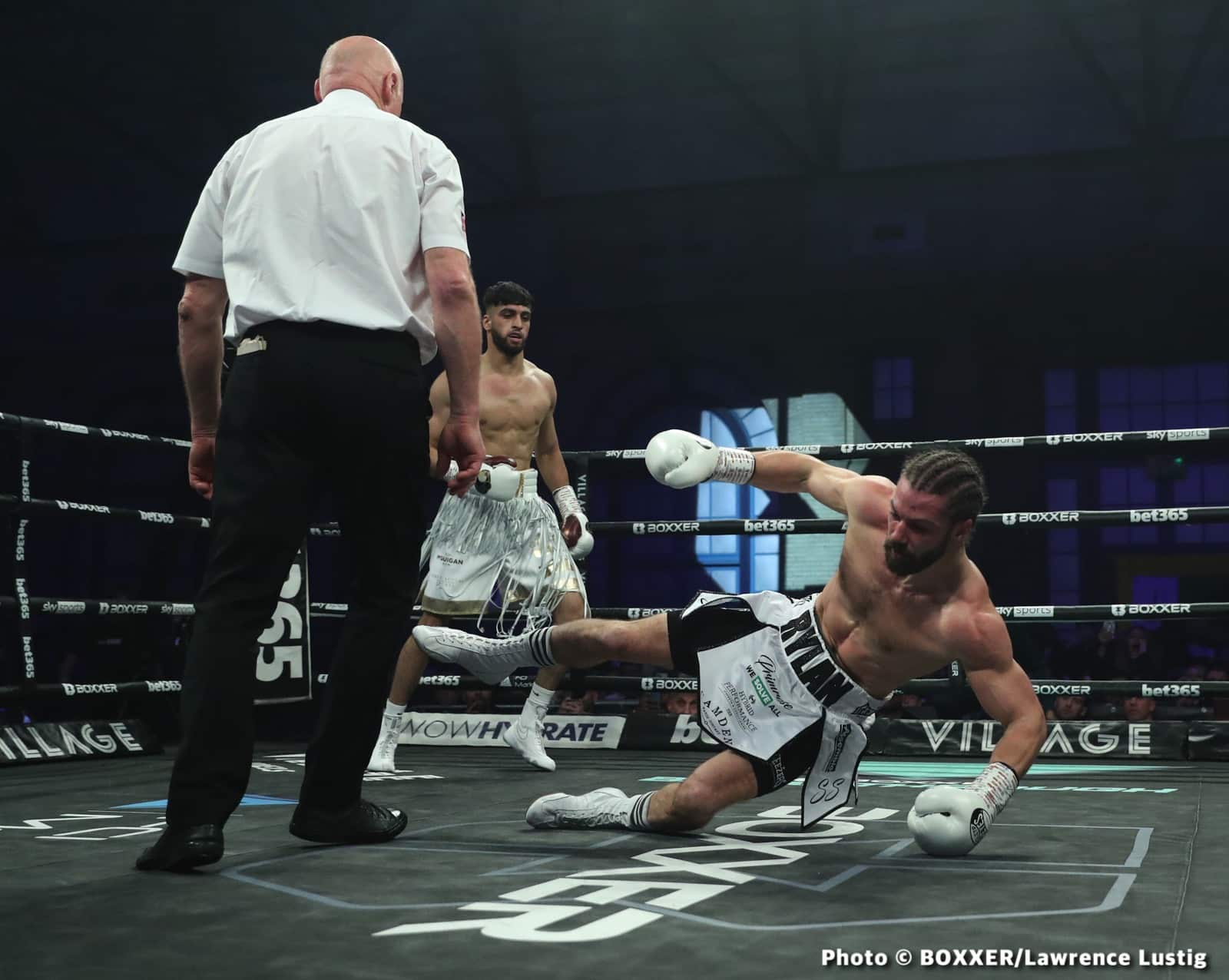 Adam Azim Scores Statement Second Round Stoppage - Boxing Results