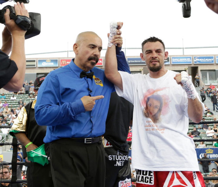 Guerrero defeats Martinez; Cuellar destroys Darchinyan