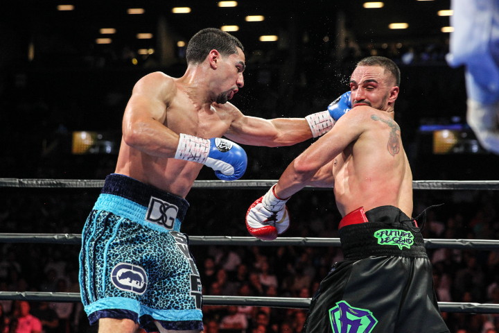 Garcia stops Malignaggi; Jacobs defeats Mora