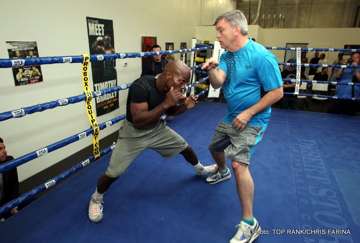 Official Weights from Las Vegas - Timothy Bradley Jr.: 146.0 lbs. Brandon Rios: 147.2 lbs.