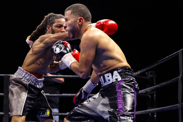 Omar Douglas beats Frank De Alba