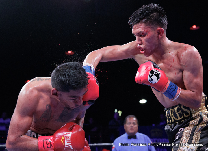 Miguel Flores dominates Mario Briones in San Antonio