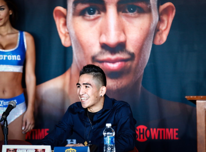 Kiko Martinez: I've faced stronger boxers than Leo Santa Cruz