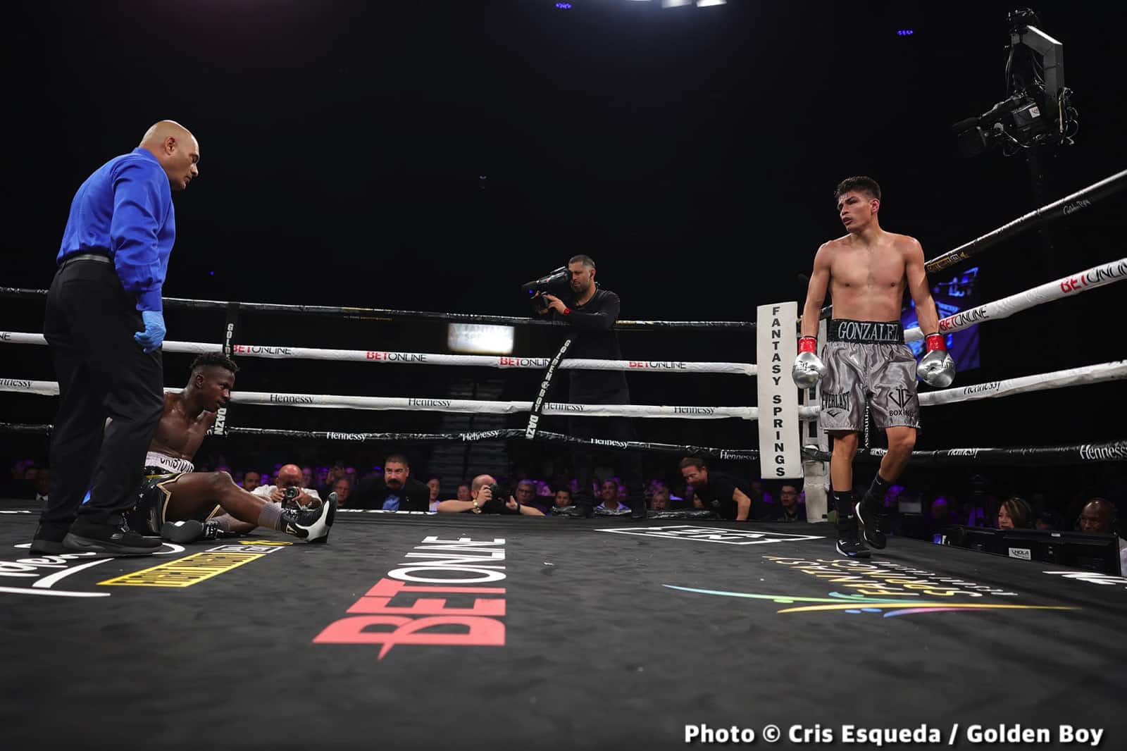 Jousce González And Manuel Flores Deliver Knockout Victories - Boxing Results