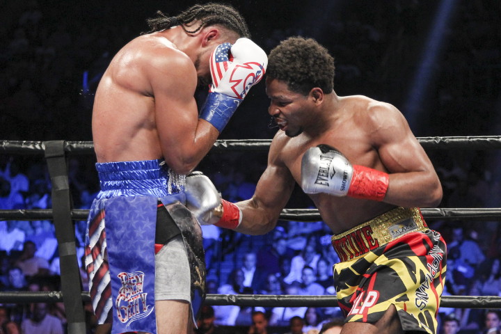 Keith Thurman defeats Shawn Porter