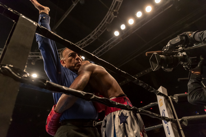 Darwin Price works behind his jab to set up seventh-round TKO of Javontae Starks