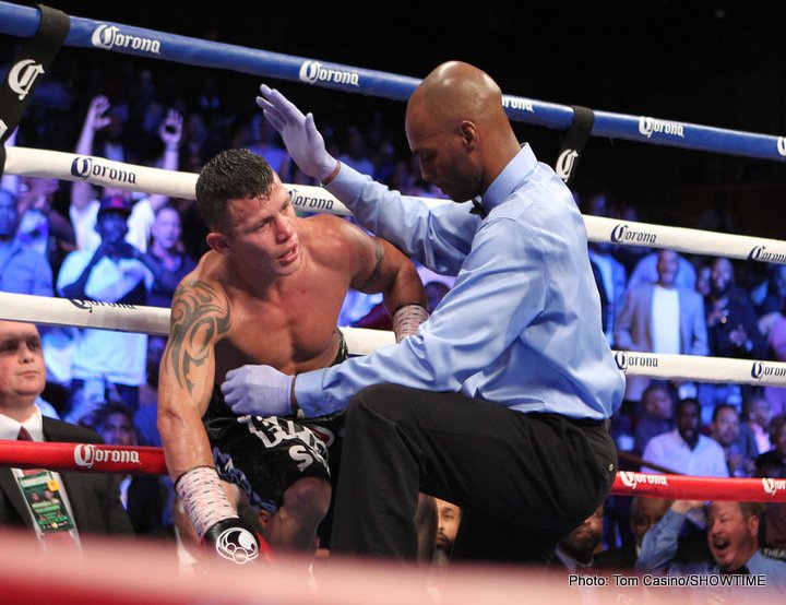 Gary Russell Jr TKOs Oscar Escandon