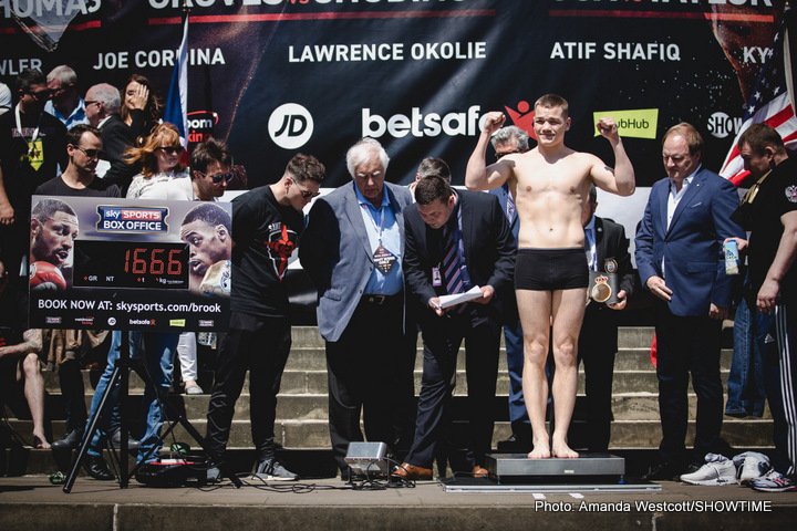 Brook-Spence, Groves-Chudinov Weigh-In Photos