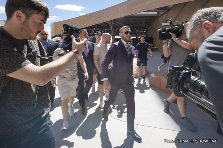 Mayweather, McGregor grand arrival videos & photos