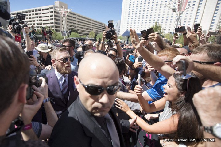Mayweather, McGregor grand arrival videos & photos