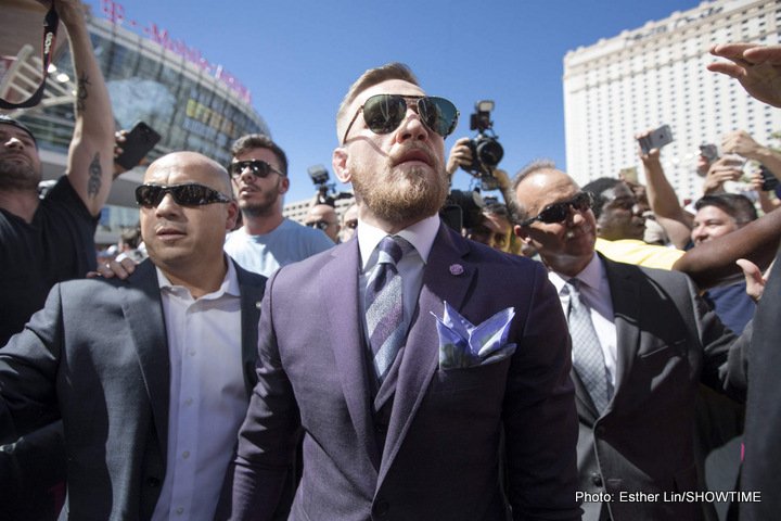 Mayweather: McGregor looks heavy, I think he's 164 pounds