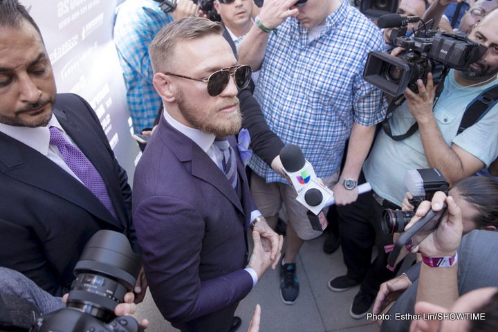 Mayweather, McGregor grand arrival videos & photos