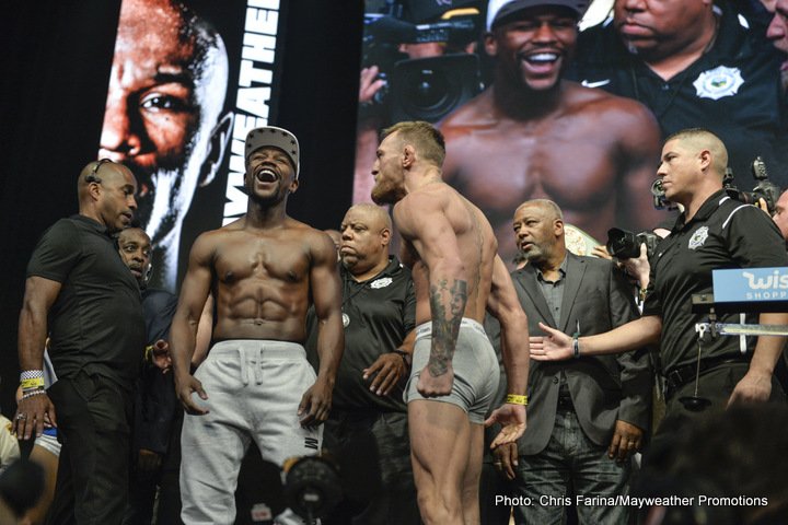 Mayweather vs. McGregor: Both fighters make weight
