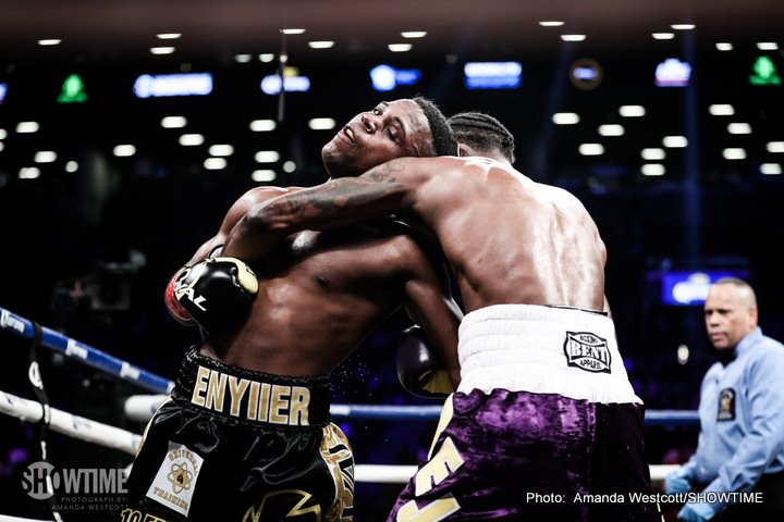 Spence defeats Peterson