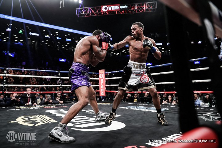 Spence defeats Peterson