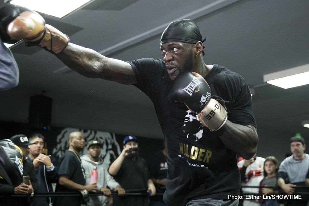 Deontay Wilder says the old era of heavyweight greats should big-up the new era's fighters, not hate 'em!