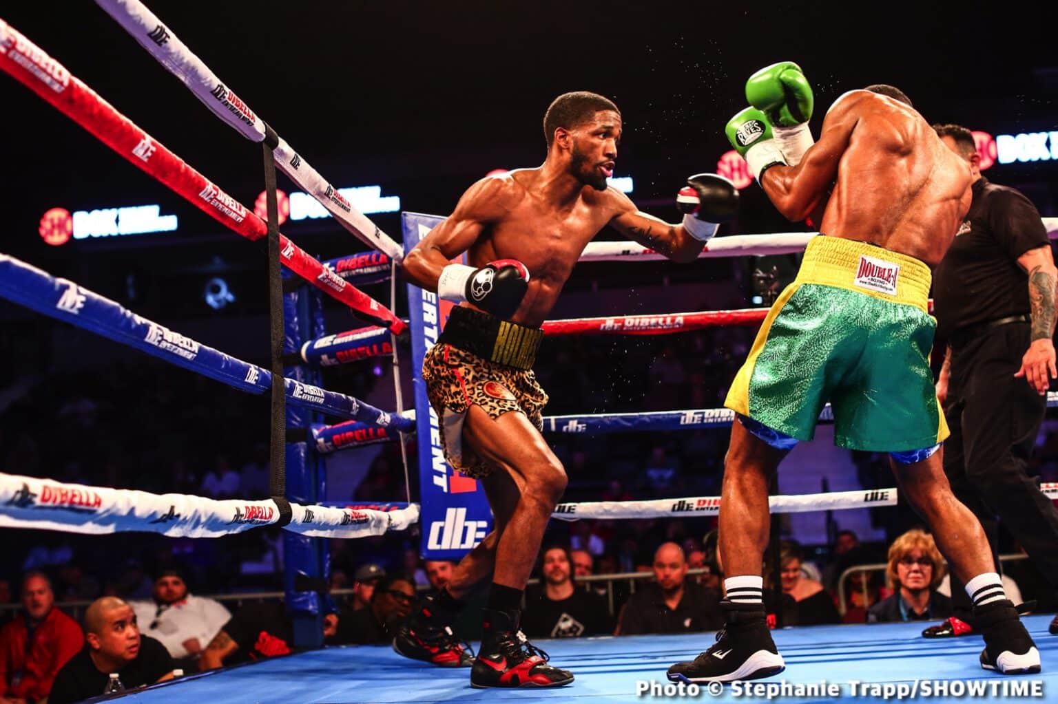 Ardreal Holmes Jr Boxes Past Game Ismael Villarreal - Boxing Results
