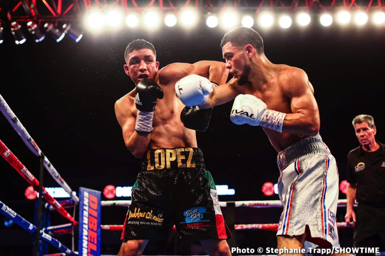 Ardreal Holmes Jr Boxes Past Game Ismael Villarreal - Boxing Results
