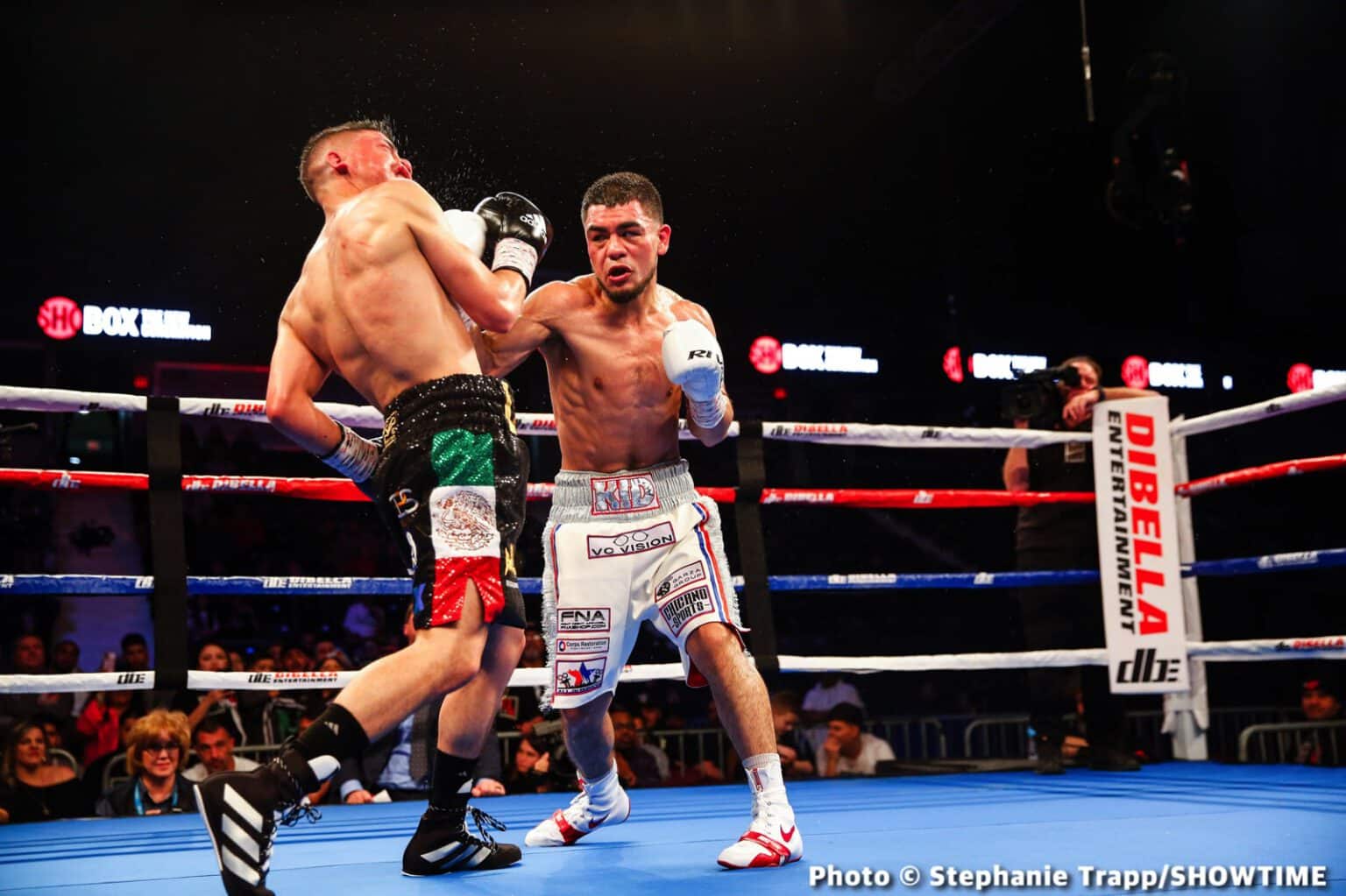 Ardreal Holmes Jr Boxes Past Game Ismael Villarreal - Boxing Results