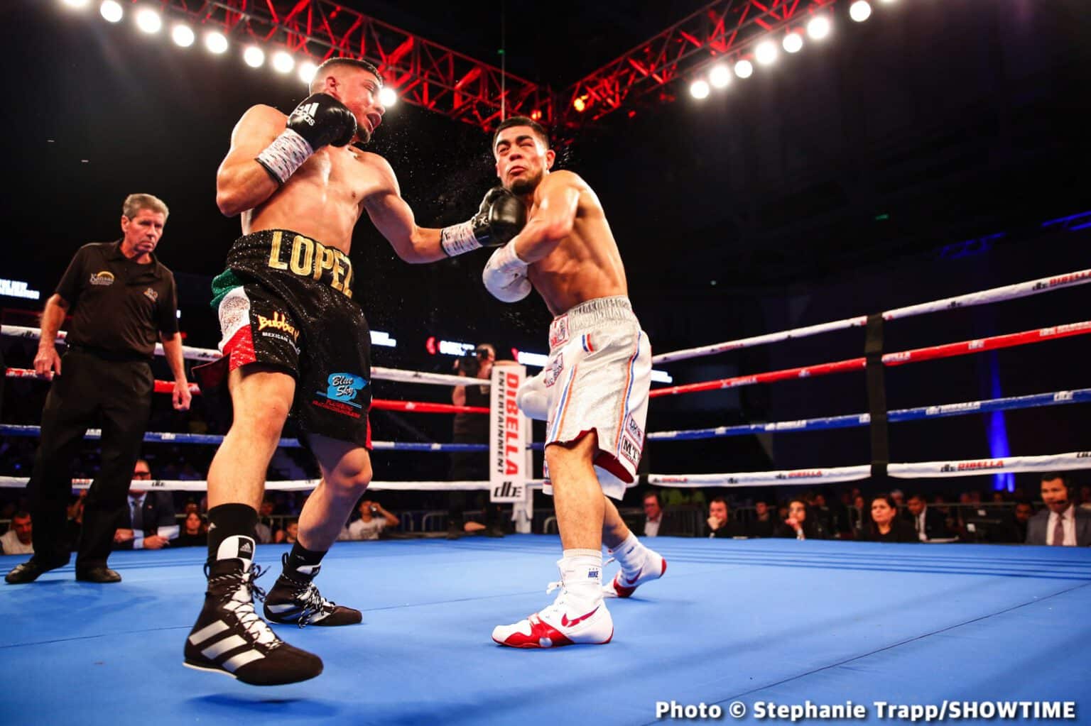 Ardreal Holmes Jr Boxes Past Game Ismael Villarreal - Boxing Results