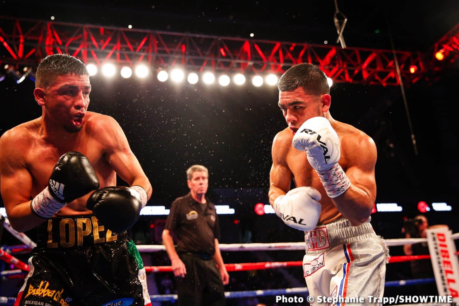 Ardreal Holmes Jr Boxes Past Game Ismael Villarreal - Boxing Results