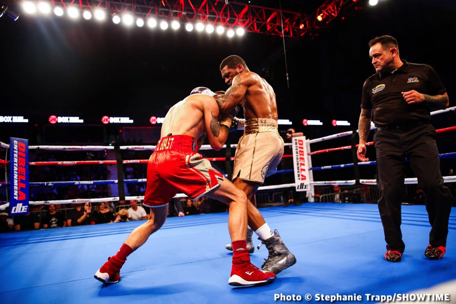 Ardreal Holmes Jr Boxes Past Game Ismael Villarreal - Boxing Results