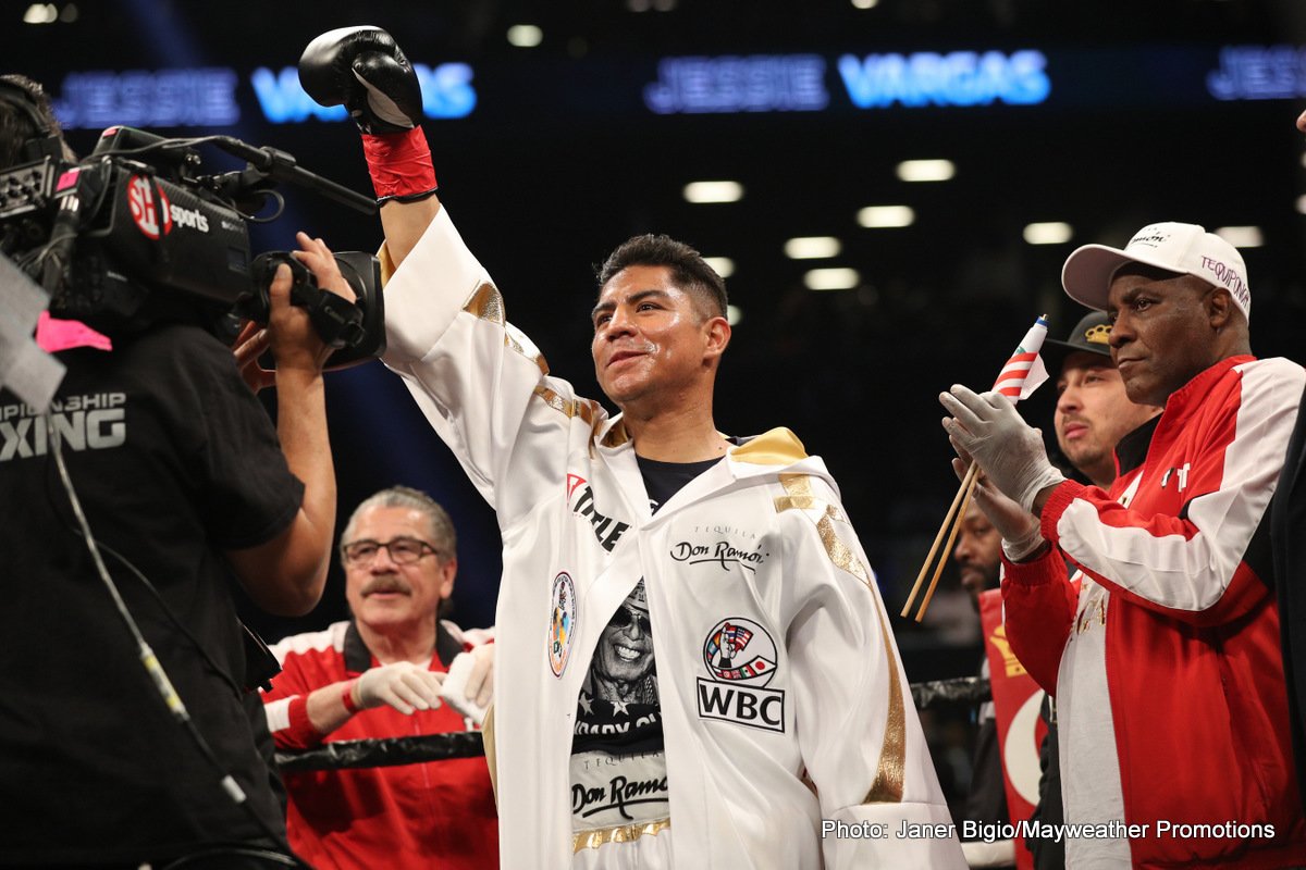 Broner and Vargas fight to 12-round draw