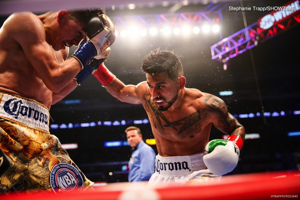 Results: Leo Santa Cruz decisions Abner Mares