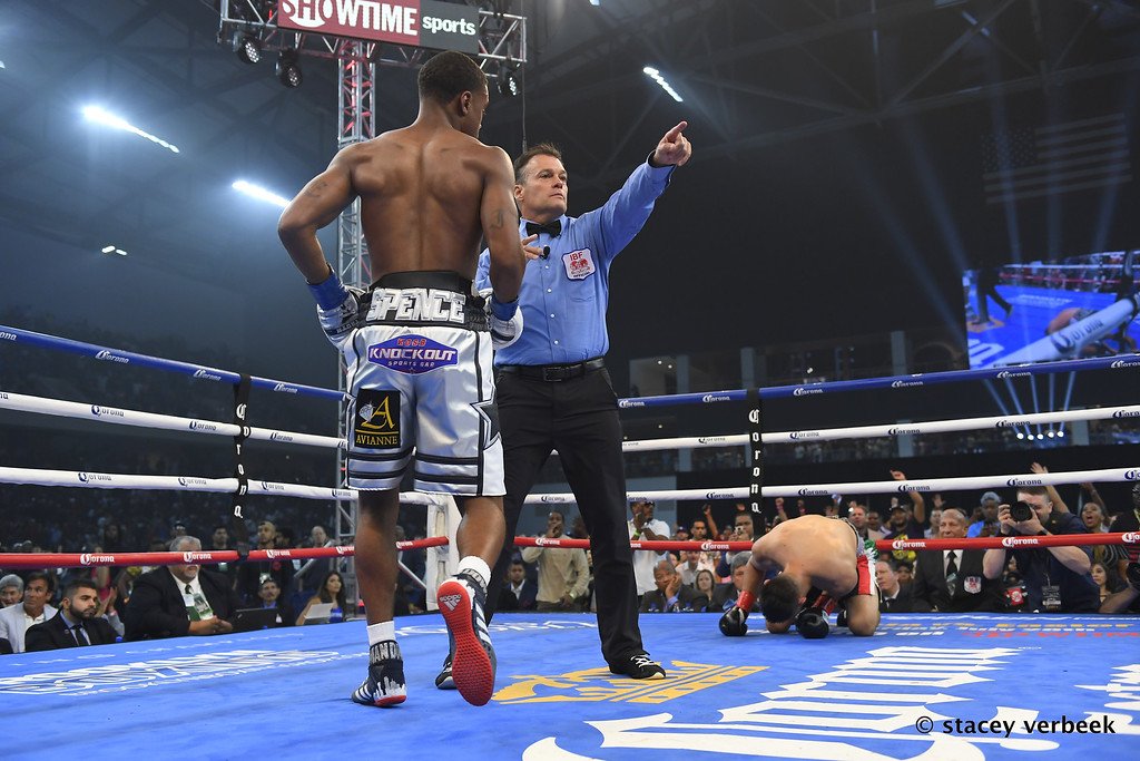 Results: Errol Spence destroys Carlos Ocampo in 1st round KO