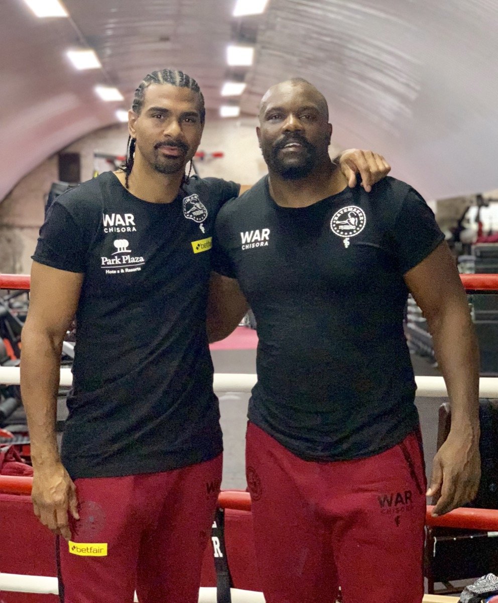 David Haye signs Dereck ‘WAR’ Chisora!