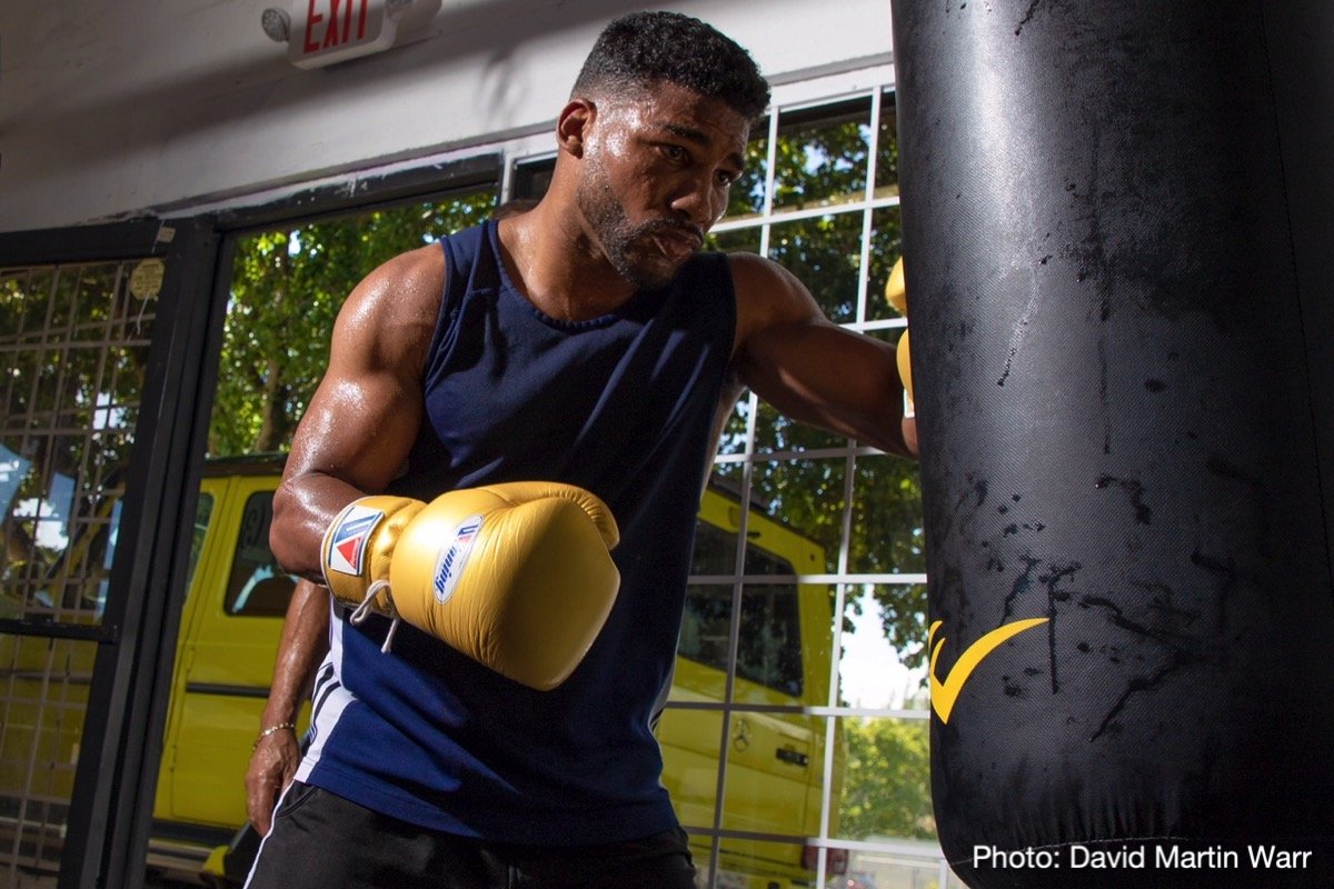 Yuriorkis Gamboa vs Miguel Beltran - Weigh-In Results