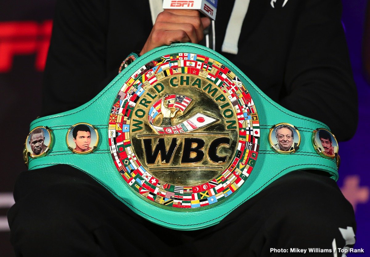 Berchelt vs. Roman / Marriaga vs. Estrella - Weights