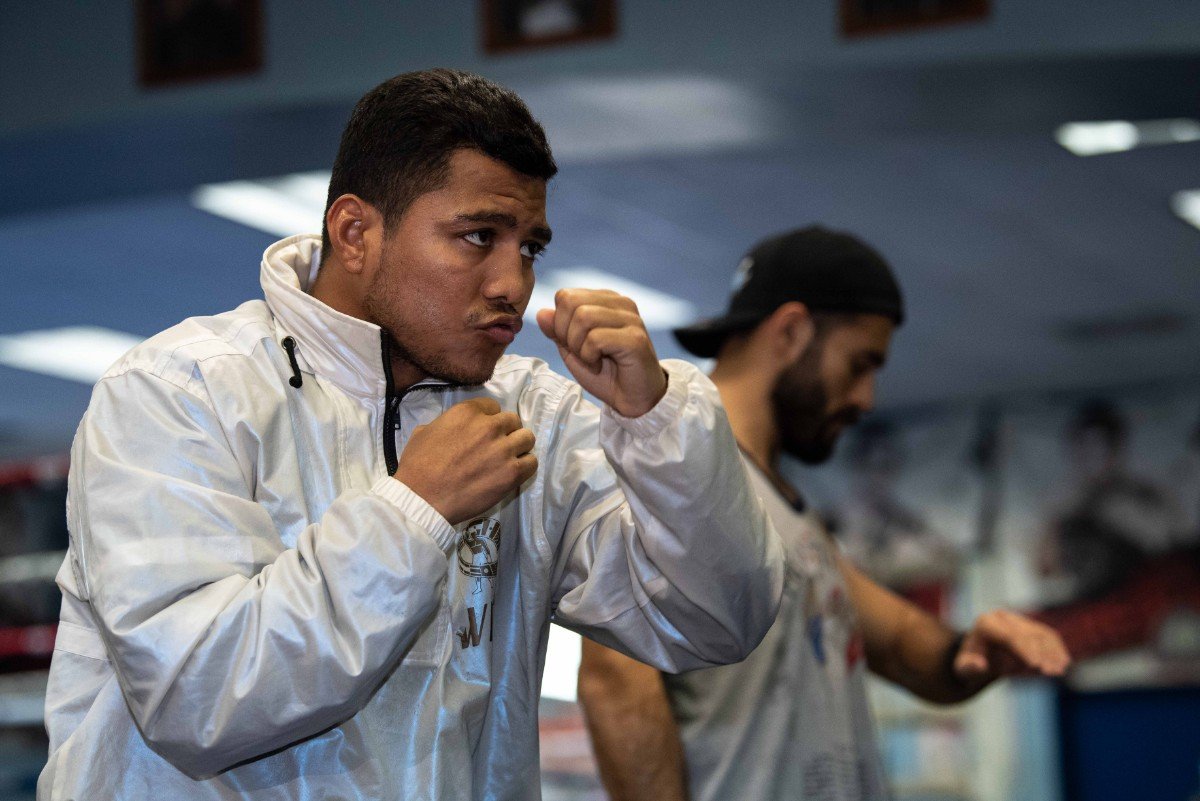 Roman ‘Chocolatito’ Gonzalez training for Pedro Guevara fight on Dec.8