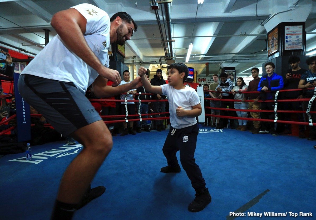 PHOTOS: Lomachenko, Pedraza, Dogboe Meet Children From Give A Kid A Dream