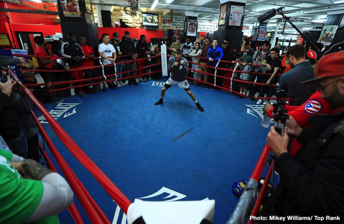 PHOTOS: Lomachenko, Pedraza, Dogboe Meet Children From Give A Kid A Dream