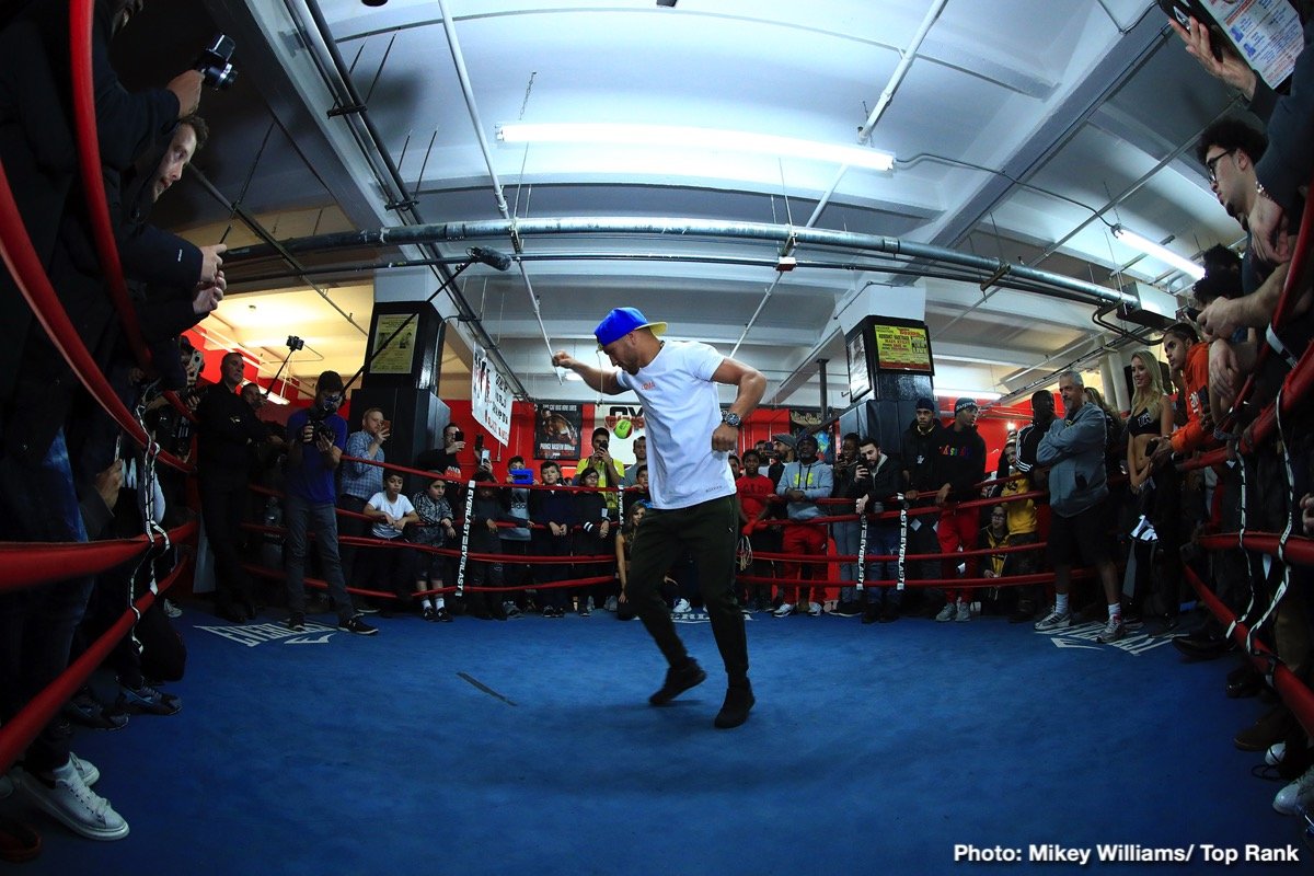 PHOTOS: Lomachenko, Pedraza, Dogboe Meet Children From Give A Kid A Dream