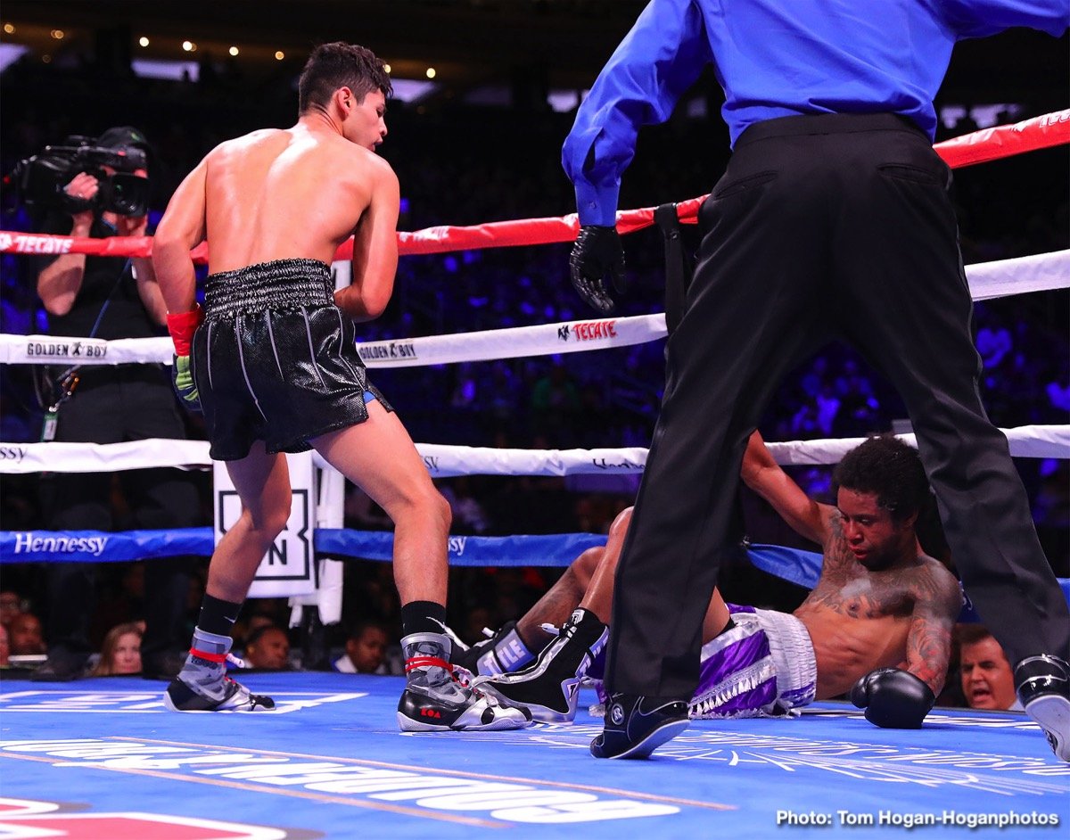 Canelo Floors Fielding Four Times To Become 3-Weight Champ In Front Of Sold-Out Madison Square Garden