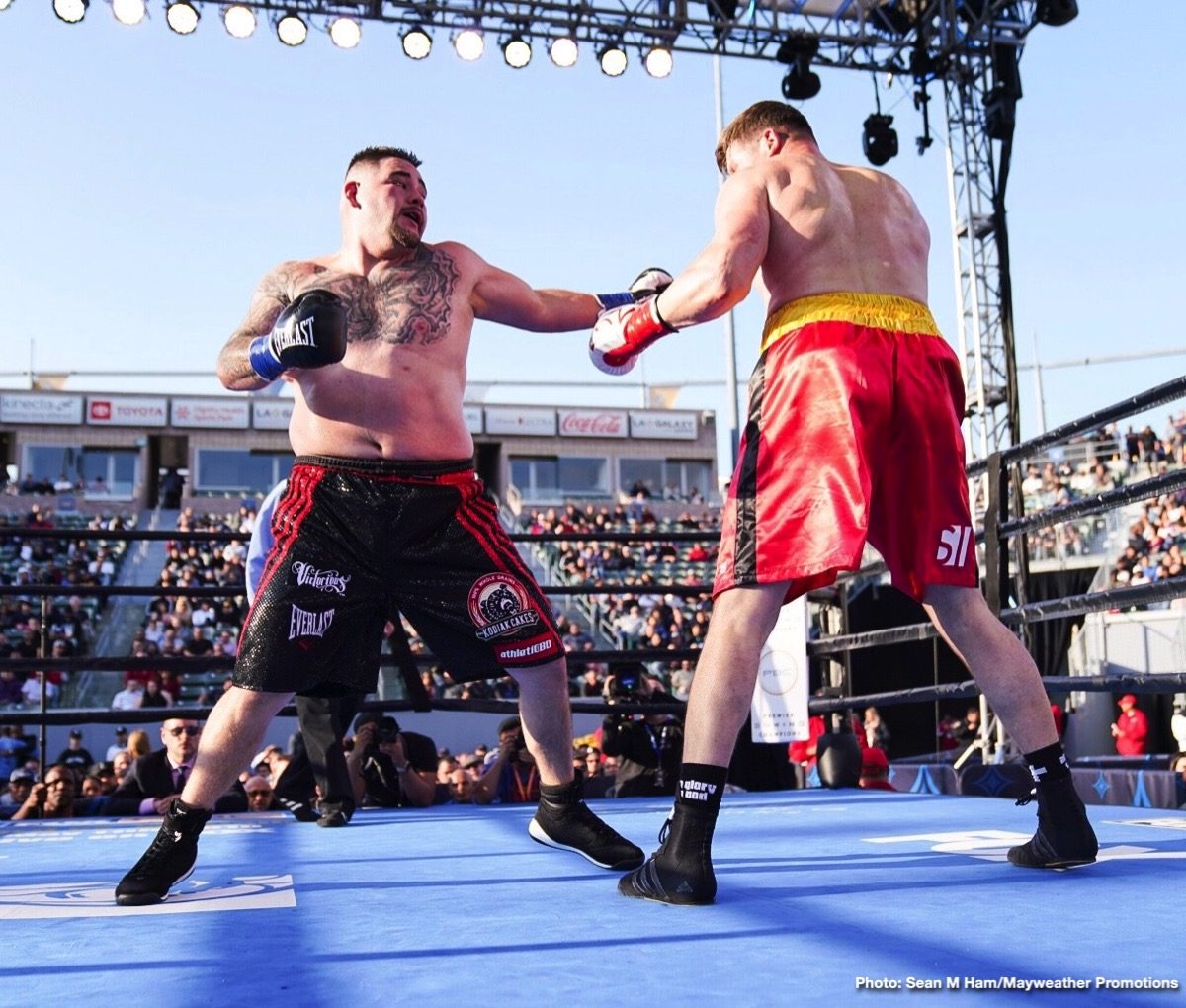 Photos: Danny Garcia Delivers Dominant Performance; Ruiz Stops Dimitrenko