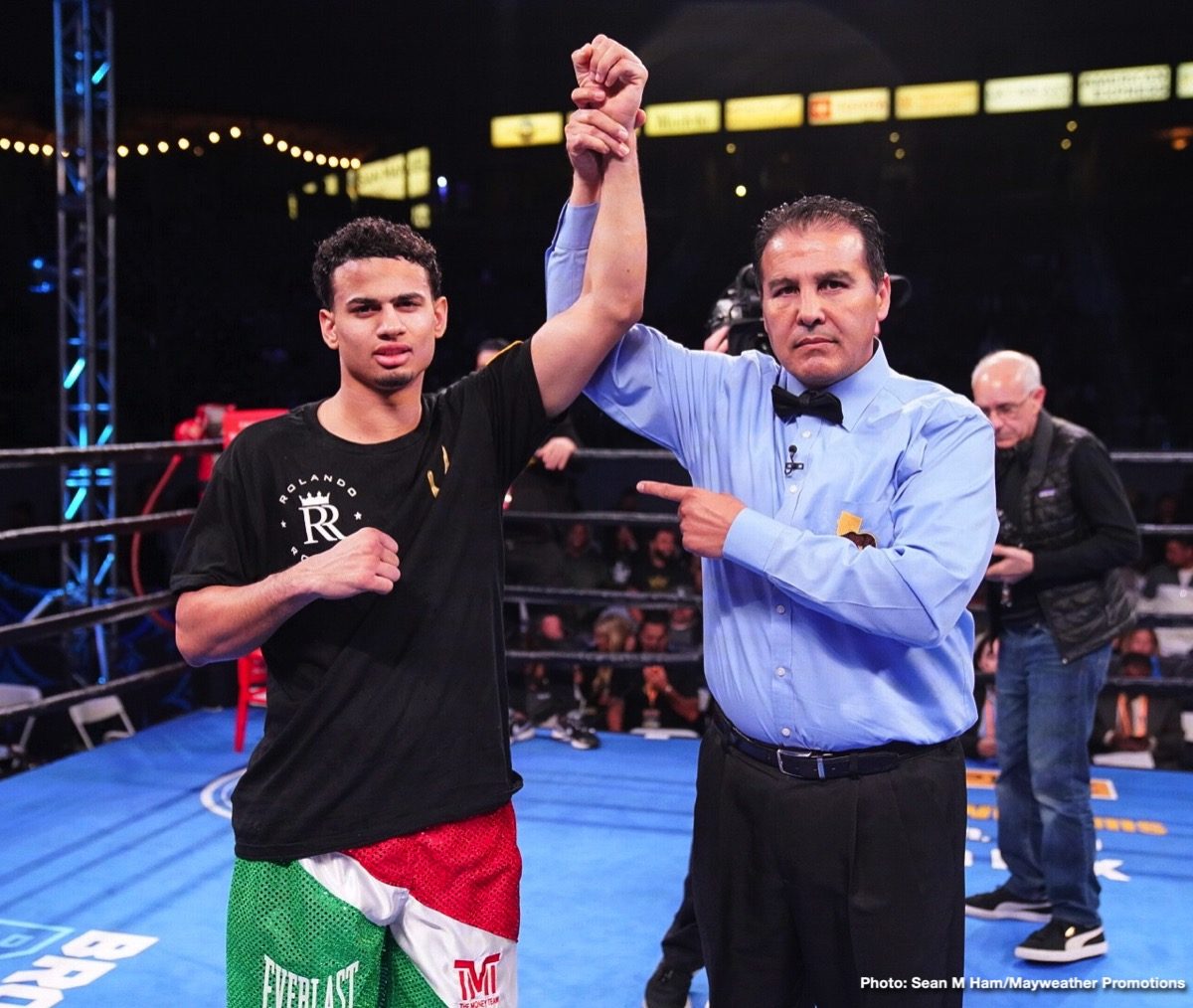 Photos: Danny Garcia Delivers Dominant Performance; Ruiz Stops Dimitrenko