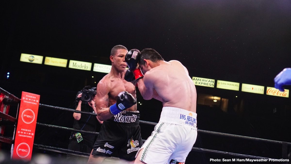 Photos: Danny Garcia Delivers Dominant Performance; Ruiz Stops Dimitrenko