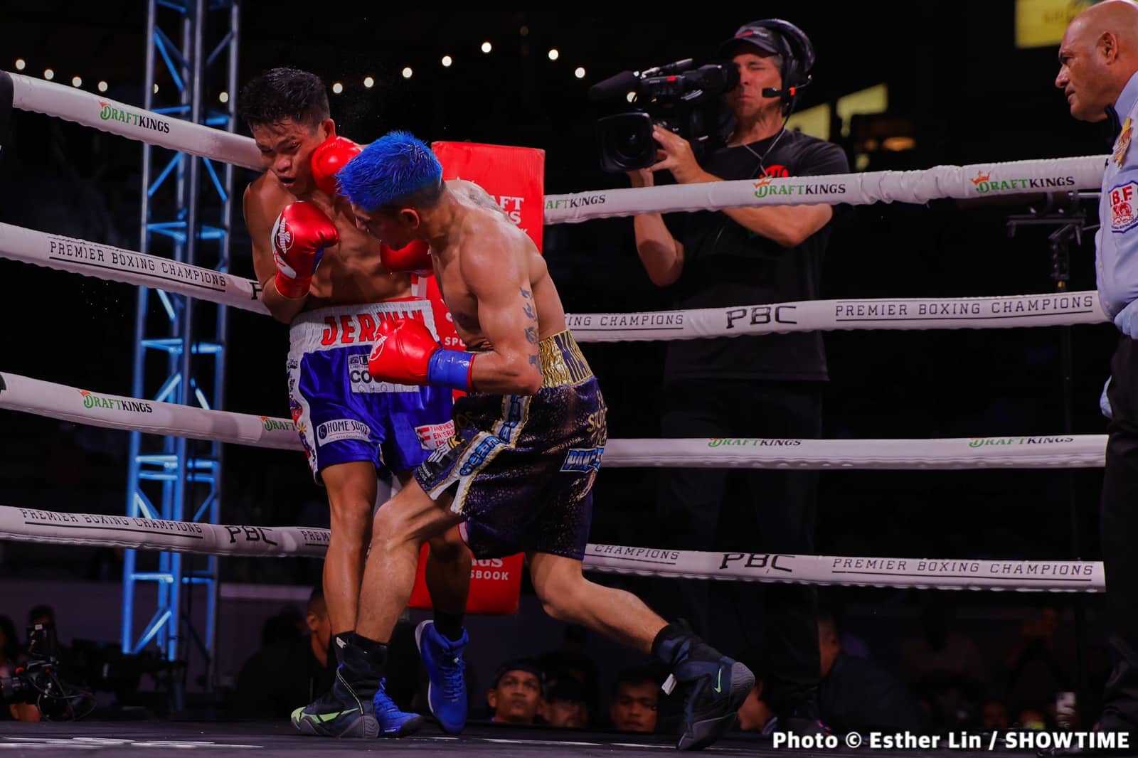 Fernando Martinez Retains IBF Junior Bantamweight - Boxing Results