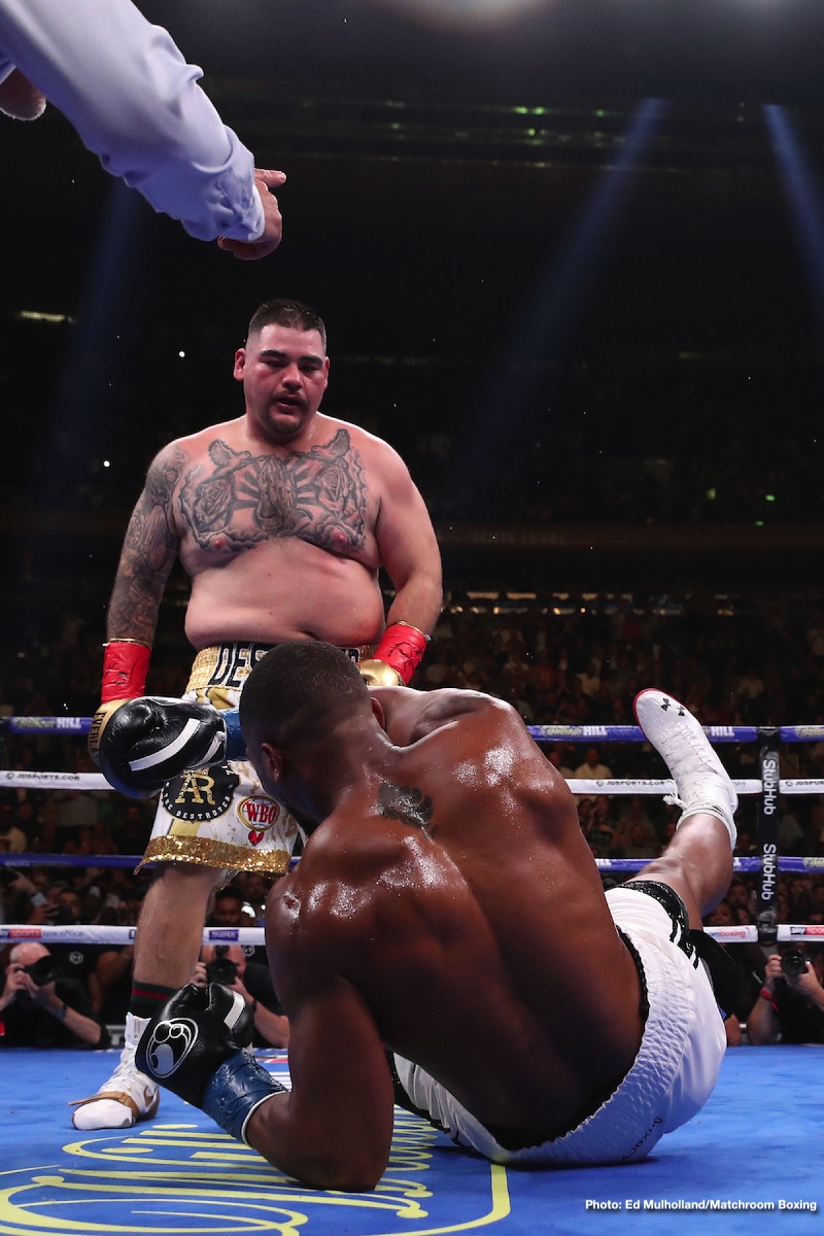 RESULTS: Ruiz Jr. stops Joshua in seventh round TKO