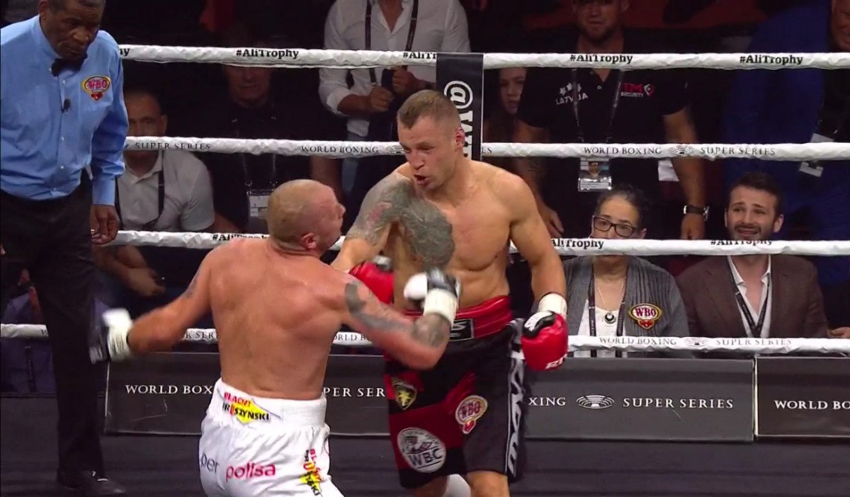 The Craziest Fight You'll See All Year: Should Mairis Breidis Have Been Disqualified In Krzysztof Glowacki Fight?