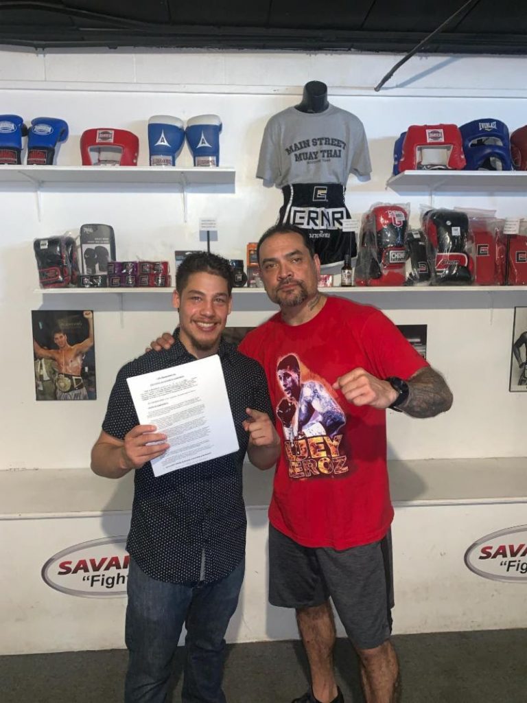 Double V Boxing signs Jesse Garcia